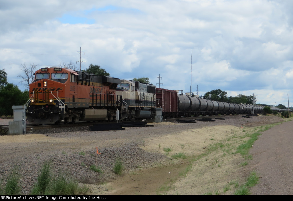 BNSF 6803 West